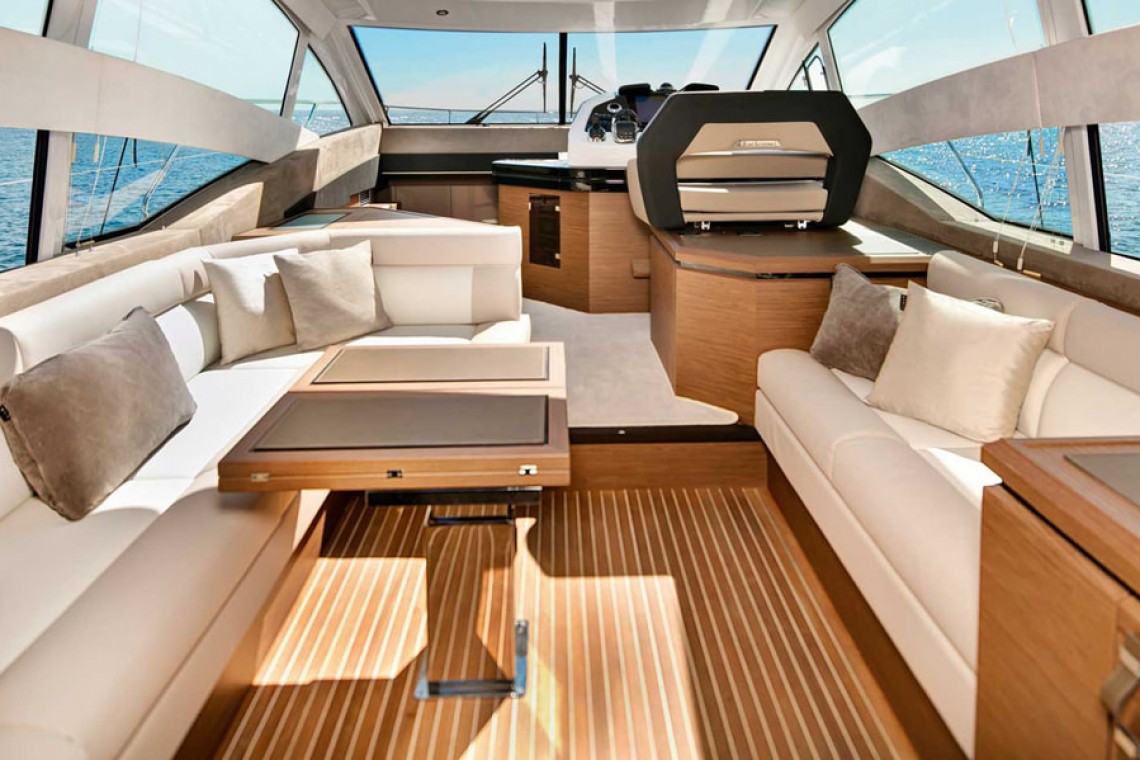 gt50-interior-yacht-interior_1_orig