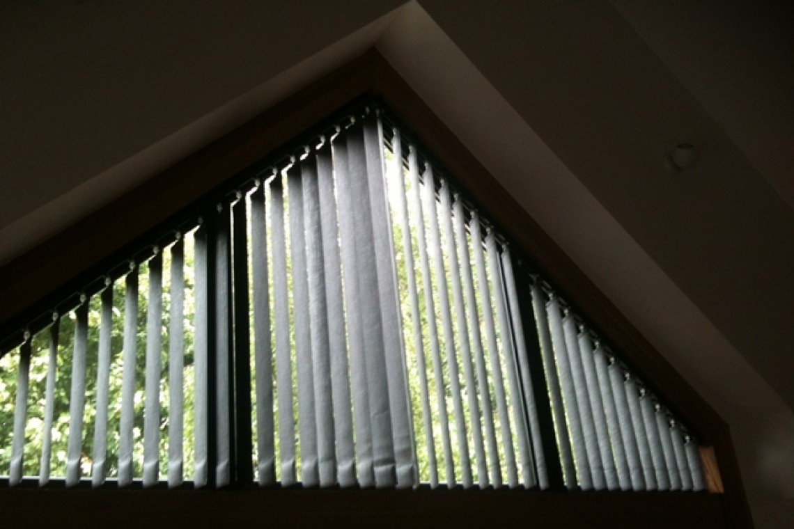 Vertical blind - Trapezium (1)